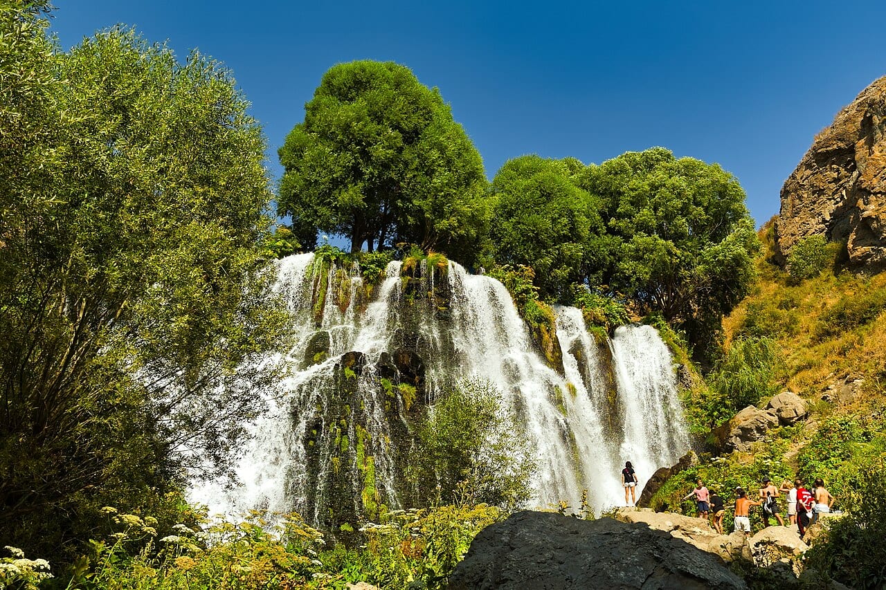 Shaki Cascade